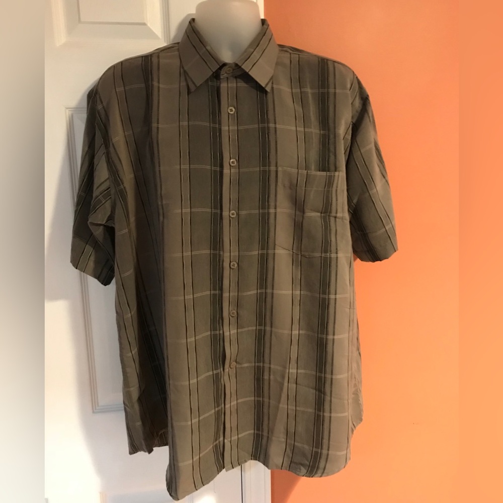 🌱🌱🌱Men’s Silky Polyester Front Pocket Shirt, 43/176, XL